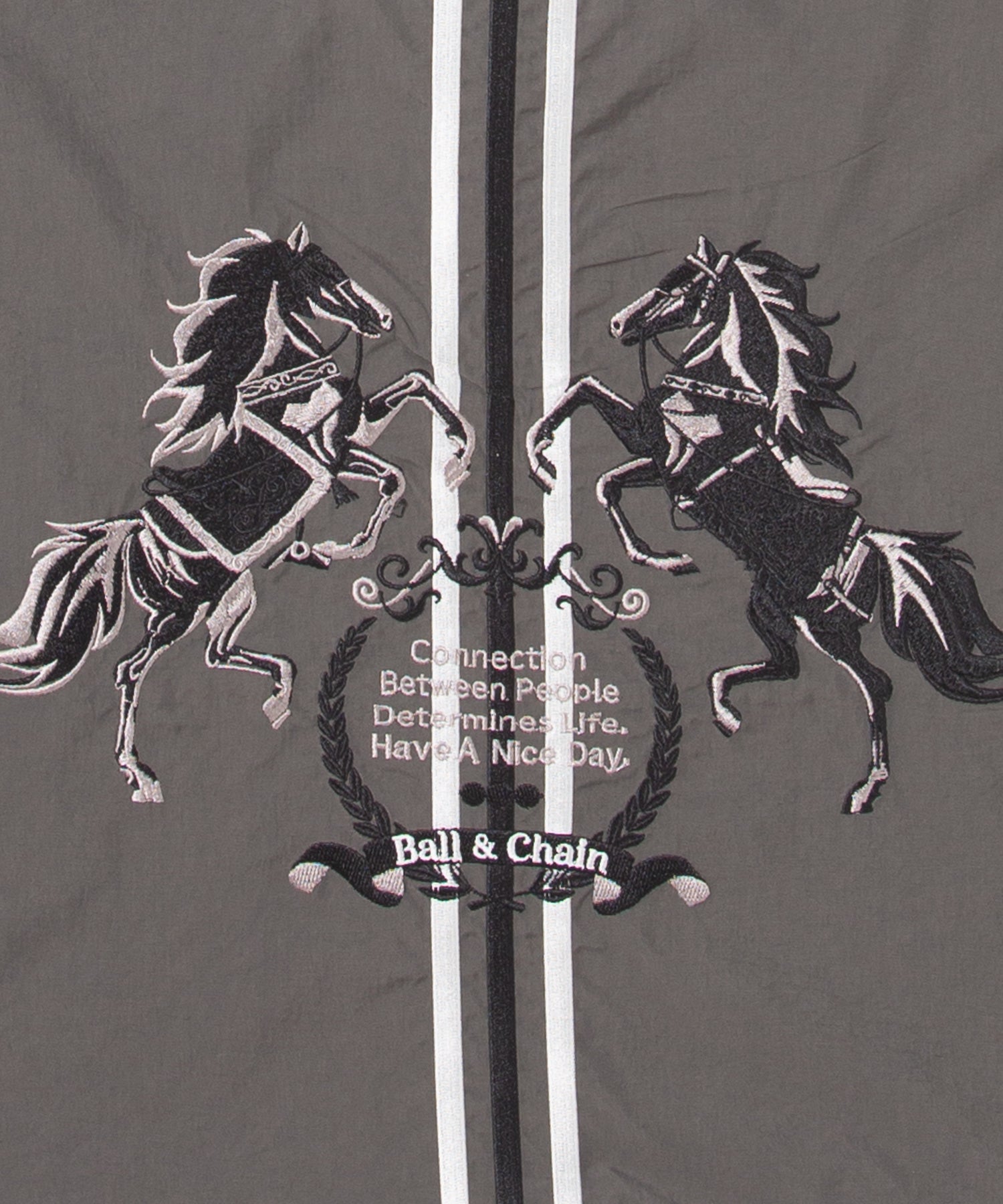 TWO.HORSES (L)